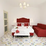 Casale Guarracino 4* サンタニェッロ