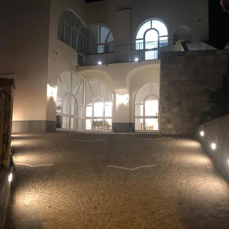 Casale Guarracino בית הארחה סן אנג'לו